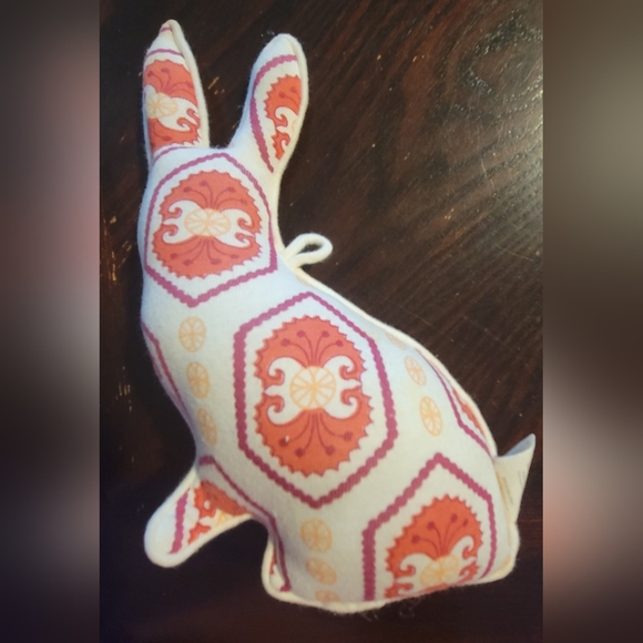 BABY Items Nuby Grip Silicone Food Tray, Kate Quinn Soft Rattle, Storage Bag - Picture 7 of 16